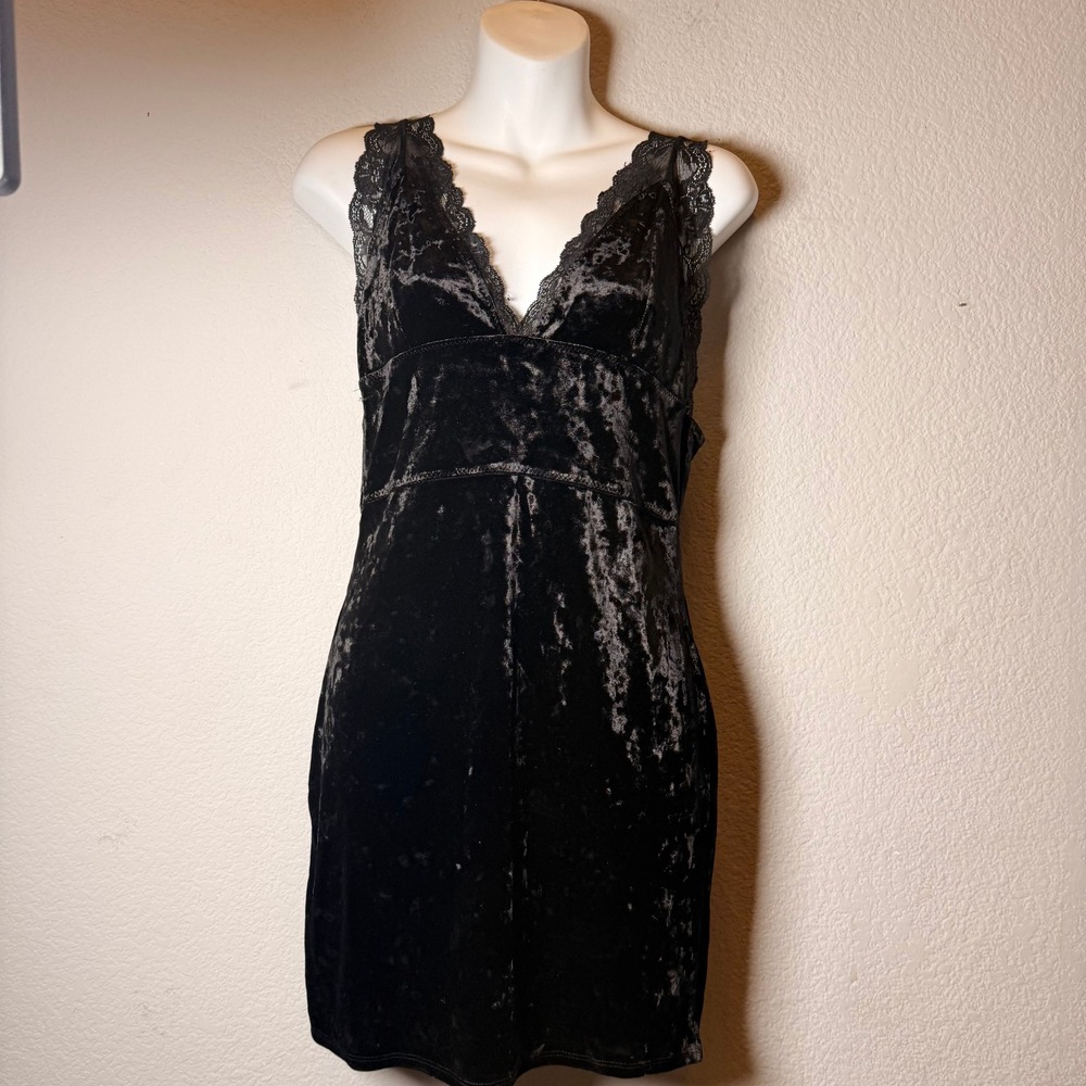 Intimately Free People Slip Dress Crushed Velvet Lace Womens Black M V-Neck